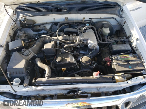 2003 Toyota Tacoma PreRunner z VIN 5TEGM92N83Z282005, wystawiony jako Copart lot #76771944 z przebiegiem 231 143 mil mil oraz Czysty tytuł • Clean title. Historia ofert i sprzedaży dostępna na DreamBid. Obrazek 11.