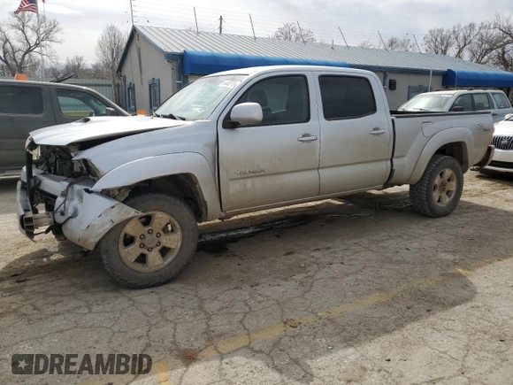 2006 Toyota Tacoma z VIN 5TEMU52N66Z163840, wystawiony jako Copart lot #44407764 z przebiegiem 239 100 mil mil oraz Szkoda całkowita • Salvage title. Historia ofert i sprzedaży dostępna na DreamBid. Obrazek 1.
