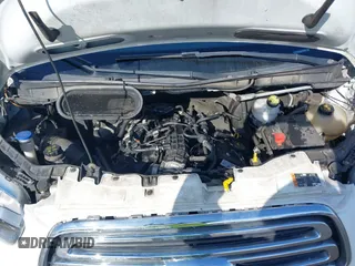 2018 Ford Transit z VIN 1FTYR1YG9JKA61529, wystawiony jako IAAI lot #41945625 z przebiegiem 132 463 mil mil oraz . Historia ofert i sprzedaży dostępna na DreamBid. Obrazek 10.
