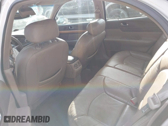 1998 Lincoln Continental with VIN 1LNFM97VXWY619313, listed as a IAAI auction lot 41477852 with 158,973 mi miles. Bid and sale history available at carsss.com. Image 8.