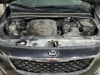 2020 Kia Sedona EX with VIN KNDMB5C12L6588496, listed as a Copart auction lot 45233365 with 104,325 mi miles and Clean Title. Bid and sale history available at carsss.com. Image 12.