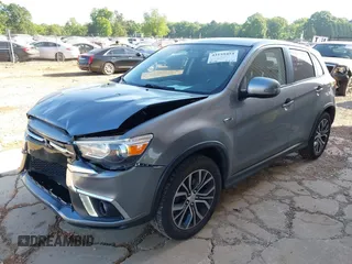 2018 Mitsubishi Outlander SE z VIN JA4AR3AW4JU006449, wystawiony jako IAAI lot #42159454 z przebiegiem 84 336 mil mil oraz . Historia ofert i sprzedaży dostępna na DreamBid. Obrazek 2.
