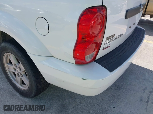 2007 Dodge Durango SLT with VIN 1D8HB48P27F515290, listed as a IAAI auction lot 42466551 with 205,440 mi miles and . Bid and sale history available at DreamBid. Image 6.