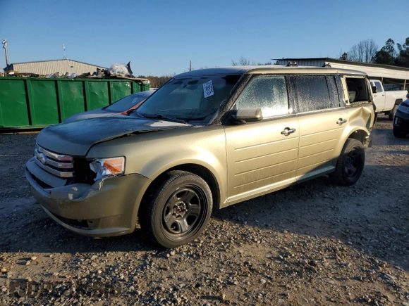 2012 Ford Flex SEL with VIN 2FMGK5CCXCBD07895, listed as a Copart auction lot 41585715 with 267,270 mi miles and Salvage Title. Bid and sale history available at carsss.com. Image 1.