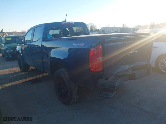 2019 Chevrolet Colorado 4WD LT with VIN 1GCGTCEN0K1268281, listed as a IAAI auction lot 41636235 with 56,550 mi miles. Bid and sale history available at carsss.com. Image 3.