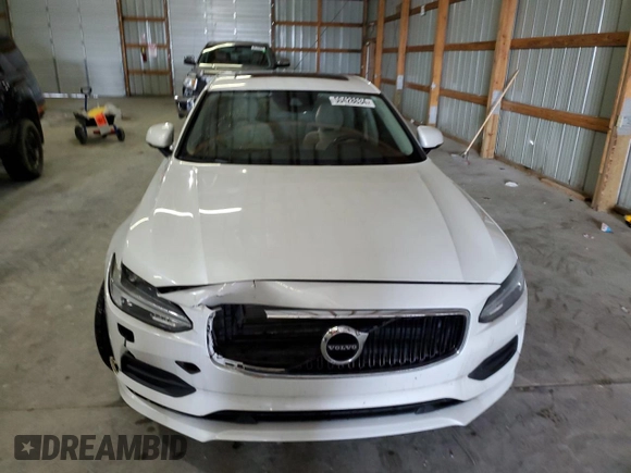 2017 Volvo S90 Momentum with VIN YV1102AK0H1006638, listed as a Copart auction lot 50428634 with 37,578 mi miles and Salvage Title. Bid and sale history available at carsss.com. Image 5.