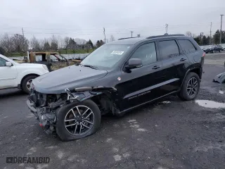 2019 Jeep Grand Cherokee Trailhawk with VIN 1C4RJFLG5KC639833, listed as a Copart auction lot 85595524 with 111,603 mi miles and Salvage Title. Bid and sale history available at carsss.com. Image 1.
