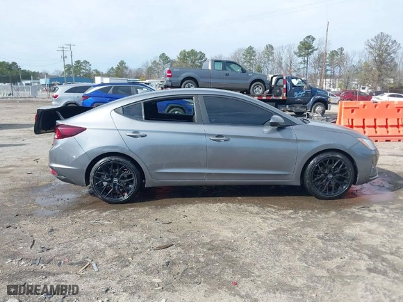 2019 Hyundai Elantra SEL with VIN 5NPD84LF0KH420557, listed as a IAAI auction lot 41450690 with 143,511 mi miles. Bid and sale history available at carsss.com. Image 13.