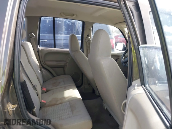 2005 Jeep Liberty Sport with VIN 1J4GK48K05W505248, listed as a IAAI auction lot 41753671 with 172,315 mi miles and . Bid and sale history available at DreamBid. Image 8.
