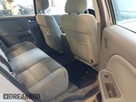 2005 Ford Five Hundred SEL с VIN 1FAFP24115G157223, выставлен на аукционе IAAI как лот 42377762 с пробегом 216 575 миль миль и . История ставок и продаж доступна на DreamBid. Изображение 8.