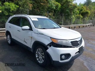 2011 Kia Sorento EX with VIN 5XYKU3A18BG054634, listed as a IAAI auction lot 42115794 with 134,476 mi miles and . Bid and sale history available at DreamBid. Image 1.