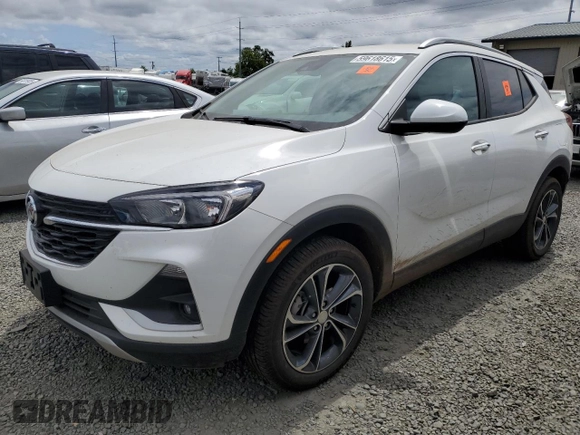 2022 Buick Encore GX Select z VIN KL4MMDS23NB142585, wystawiony jako Copart lot #59618615 z przebiegiem 3 880 mil mil oraz Szkoda całkowita • Salvage title. Historia ofert i sprzedaży dostępna na DreamBid. Obrazek 1.