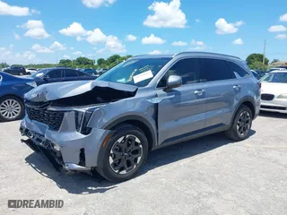 2024 Kia Sorento S with VIN 5XYRL4JC2RG254895, listed as a IAAI auction lot 39959899 with 4,185 mi miles. Bid and sale history available at carsss.com. Image 2.