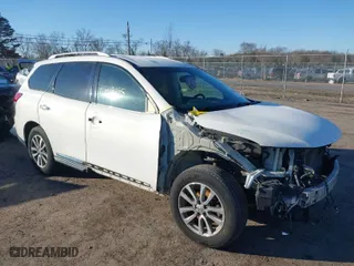 2014 Nissan Pathfinder SV with VIN 5N1AR2MM4EC648865, listed as a IAAI auction lot 41647085 with 214,415 mi miles. Bid and sale history available at carsss.com. Image 1.