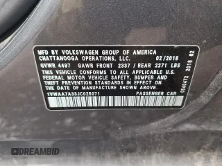 2018 Volkswagen Passat S z VIN 1VWAA7A33JC025071, wystawiony jako Copart lot #49442435 z przebiegiem 72 088 mil mil oraz Nie do naprawy • Non repairable. Historia ofert i sprzedaży dostępna na DreamBid. Obrazek 12.