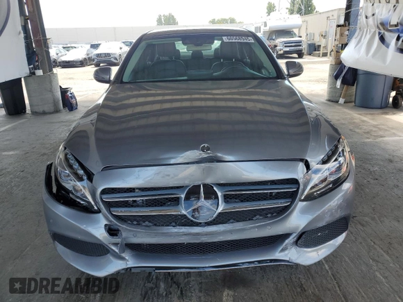 2016 Mercedes-Benz C 300 z VIN 55SWF4JB3GU112592, wystawiony jako Copart lot #60568945 z przebiegiem 43 017 mil mil oraz Szkoda całkowita • Salvage title. Historia ofert i sprzedaży dostępna na DreamBid. Obrazek 5.