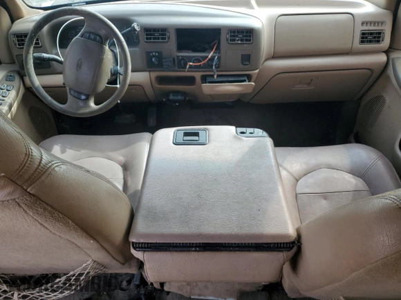 1999 Ford F-250 XL with VIN 1FTNX21S7XEE25340, listed as a Copart auction lot 45423925 with 324,950 mi miles and Salvage title. Bid and sale history available at DreamBid. Image 8.