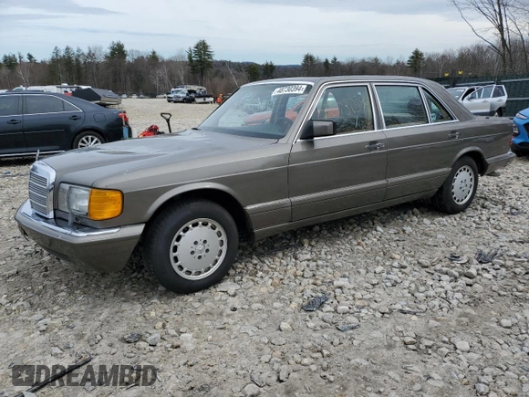 1986 Mercedes-Benz 420 Series 420SEL with VIN WDBCA35D4GA263506, listed as a Copart auction lot 48730394 with 154,858 mi miles and Salvage Title. Bid and sale history available at carsss.com. Image 1.