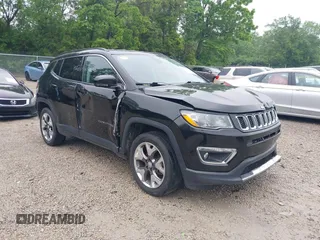 2020 Jeep Compass Limited z VIN 3C4NJDCB1LT233447, wystawiony jako IAAI lot #42379745 z przebiegiem 48 314 mil mil oraz . Historia ofert i sprzedaży dostępna na DreamBid. Obrazek 1.