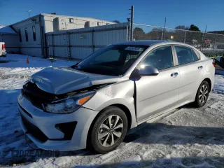 2022 Kia Rio LX with VIN 3KPA24AD2NE488549, listed as a Copart auction lot 88249595 with 36,740 mi miles and Salvage Title. Bid and sale history available at carsss.com. Image 1.