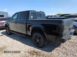 2006 Ford F-150 XLT z VIN 1FTPW14576FA41997, wystawiony jako Copart lot #63773895 z przebiegiem 182 893 mil mil oraz Czysty tytuł • Clean title. Historia ofert i sprzedaży dostępna na DreamBid. Obrazek 2.