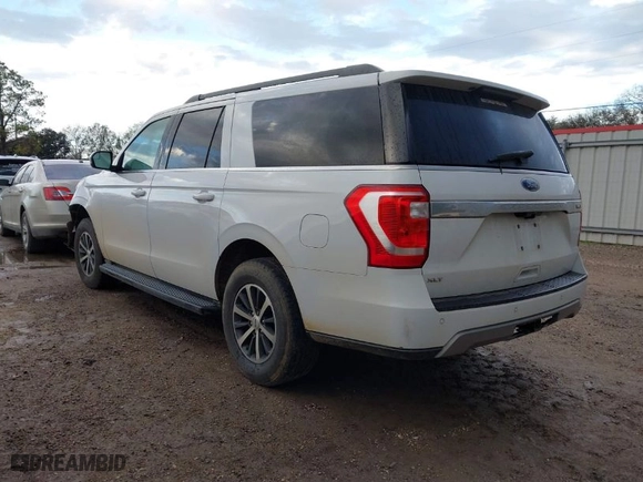 2019 Ford Expedition Max XLT with VIN 1FMJK1HT7KEA82149, listed as a IAAI auction lot 41446122 with 106,607 mi miles. Bid and sale history available at carsss.com. Image 3.