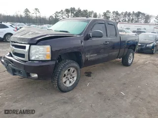 2009 Chevrolet Silverado 1500 LTZ with VIN 1GCEK39J09Z200009, listed as a IAAI auction lot 41414164 with 192,030 mi miles. Bid and sale history available at carsss.com. Image 2.