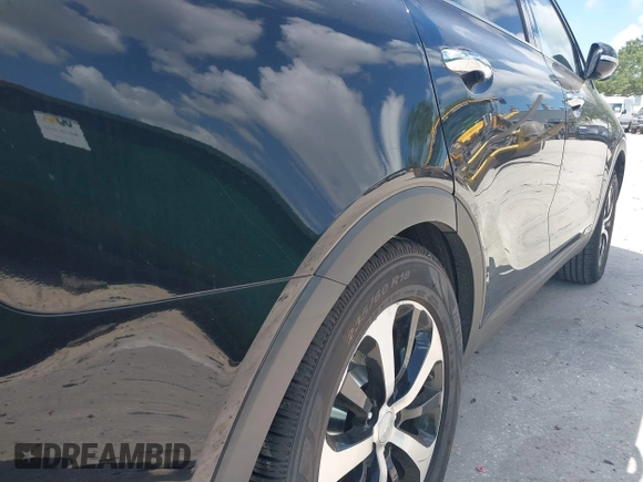 2017 Kia Sorento LX z VIN 5XYPGDA51HG330957, wystawiony jako IAAI lot #42189378 z przebiegiem 139 835 mil mil oraz . Historia ofert i sprzedaży dostępna na DreamBid. Obrazek 17.