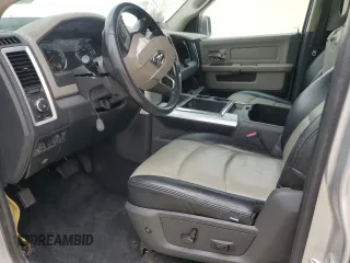 2011 Ram 2500 Big Horn z VIN 3D7TT2CT6BG504045, wystawiony jako Copart lot #70136124 z przebiegiem Nie podano mil oraz Szkoda całkowita • Salvage title. Historia ofert i sprzedaży dostępna na DreamBid. Obrazek 7.