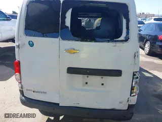 2015 Chevrolet City Express Cargo Van LT with VIN 3N63M0ZN8FK708740, listed as a IAAI auction lot 42004531 with 262,567 mi miles. Bid and sale history available at carsss.com. Image 6.