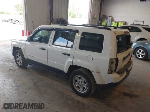 2016 Jeep Patriot Sport with VIN 1C4NJPBA4GD809148, listed as a IAAI auction lot 42278314 with 120,374 mi miles and . Bid and sale history available at DreamBid. Image 3.