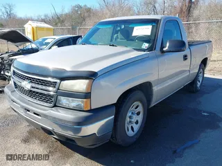 2007 Chevrolet Silverado 1500 Classic Work Truck with VIN 3GCEC14X77G205332, listed as a IAAI auction lot 41571398 with NaN miles. Bid and sale history available at carsss.com. Image 17.