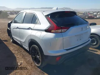 2022 Mitsubishi Eclipse Cross LE с VIN JA4ATVAA0NZ013828, выставлен на аукционе IAAI как лот 41521370 с пробегом 56 350 миль миль и . История ставок и продаж доступна на DreamBid. Изображение 3.