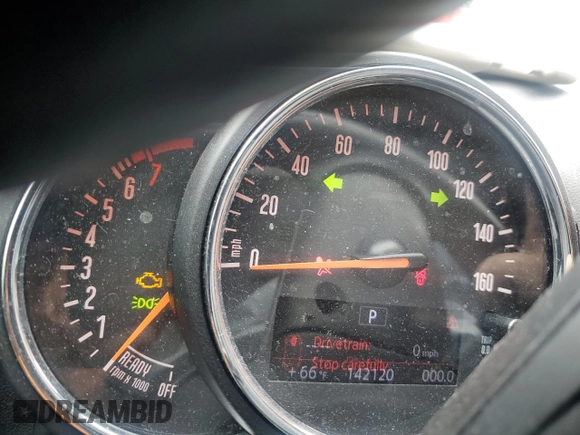 2018 MINI Countryman Cooper S with VIN WMZYT3C32J3E00923, listed as a Copart auction lot 46755405 with 142,120 mi miles and Salvage Title. Bid and sale history available at carsss.com. Image 9.
