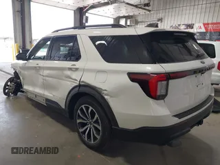 2025 Ford Explorer ST-Line with VIN 1FMUK8KH6SGA60996, listed as a IAAI auction lot 42404251 with 7,310 mi miles and . Bid and sale history available at DreamBid. Image 3.