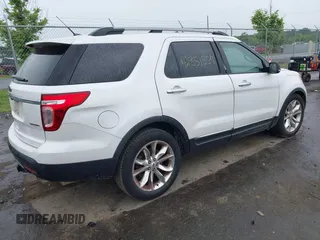 2014 Ford Explorer XLT z VIN 1FM5K7D82EGC57549, wystawiony jako IAAI lot #42351554 z przebiegiem 157 473 mil mil oraz . Historia ofert i sprzedaży dostępna na DreamBid. Obrazek 4.