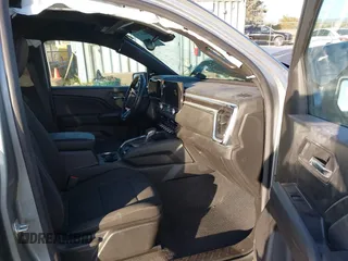 2024 GMC Canyon 2WD Elevation with VIN 1GTP5BEK0R1129742, listed as a IAAI auction lot 40487317 with 13,057 mi miles. Bid and sale history available at carsss.com. Image 5.