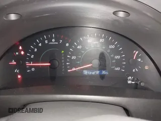 2009 Toyota Camry z VIN 4T1BE46KX9U352465, wystawiony jako IAAI lot #41518299 z przebiegiem 107 348 mil mil oraz . Historia ofert i sprzedaży dostępna na DreamBid. Obrazek 7.