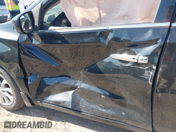 2018 Nissan Sentra S with VIN 3N1AB7AP2JY303195, listed as a IAAI auction lot 41992846 with 188,266 mi miles and . Bid and sale history available at DreamBid. Image 6.