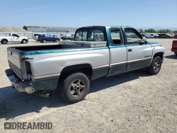 1996 Dodge 1500 z VIN 1B7HC13Y1TJ188317, wystawiony jako Copart lot #55630765 z przebiegiem 279 551 mil mil oraz Szkoda całkowita • Salvage title. Historia ofert i sprzedaży dostępna na DreamBid. Obrazek 3.
