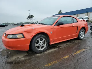 2004 Ford Mustang Standard z VIN 1FAFP40424F100352, wystawiony jako Copart lot #57944725 z przebiegiem 155 284 mil mil oraz Czysty tytuł • Clean title. Historia ofert i sprzedaży dostępna na DreamBid. Obrazek 1.