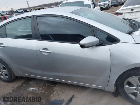 2015 Kia Forte LX with VIN KNAFK4A69F5388109, listed as a IAAI auction lot 41613274 with 97,214 mi miles. Bid and sale history available at carsss.com. Image 14.