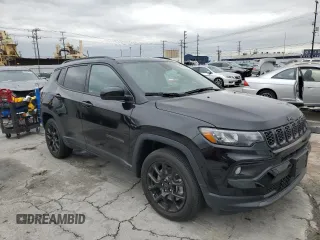 2025 Jeep Compass Latitude с VIN 3C4NJDBN5ST505542, выставлен на аукционе Copart как лот 48170865 с пробегом 1 000 миль миль и Списание • Salvage title. История ставок и продаж доступна на DreamBid. Изображение 4.