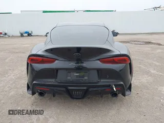 2021 Toyota GR Supra 3.0 with VIN WZ1DB0C04MW038455, listed as a IAAI auction lot 41472525 with 1 mi miles. Bid and sale history available at carsss.com. Image 16.