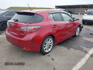 2011 Lexus CT 200h z VIN JTHKD5BH5B2042697, wystawiony jako IAAI lot #42073626 z przebiegiem 137 784 mil mil oraz . Historia ofert i sprzedaży dostępna na DreamBid. Obrazek 4.