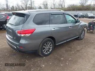 2016 Nissan Pathfinder Platinum with VIN 5N1AR2MM9GC641381, listed as a IAAI auction lot 41869911 with 166,127 mi miles. Bid and sale history available at carsss.com. Image 4.