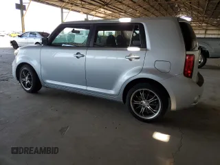 2010 Scion xB z VIN JTLZE4FE9A1109236, wystawiony jako Copart lot #57486055 z przebiegiem 189 727 mil mil oraz Czysty tytuł • Clean title. Historia ofert i sprzedaży dostępna na DreamBid. Obrazek 2.