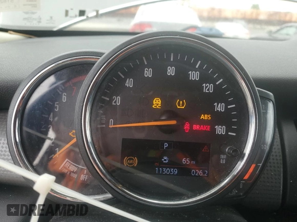 2018 MINI Hardtop Cooper with VIN WMWXP5C50J2G62603, listed as a Copart auction lot 60757455 with 113,039 mi miles and Clean title. Bid and sale history available at DreamBid. Image 9.