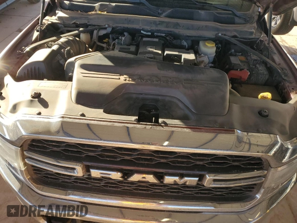 2019 Ram 2500 Tradesman z VIN 3C6UR5CL2KG614175, wystawiony jako Copart lot #85055404 z przebiegiem 106 566 mil mil oraz Szkoda całkowita • Salvage title. Historia ofert i sprzedaży dostępna na DreamBid. Obrazek 11.