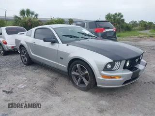 2007 Ford Mustang GT Deluxe with VIN 1ZVFT82H575250931, listed as a IAAI auction lot 42631956 with 152,886 mi miles and . Bid and sale history available at DreamBid. Image 1.